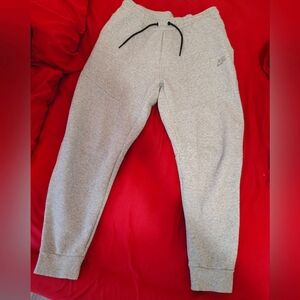 Nike Tech Joggers